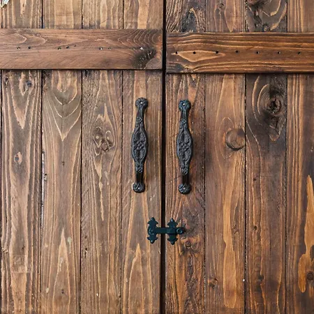 90sqm 2br Design Gem - Outdoor Terrace *