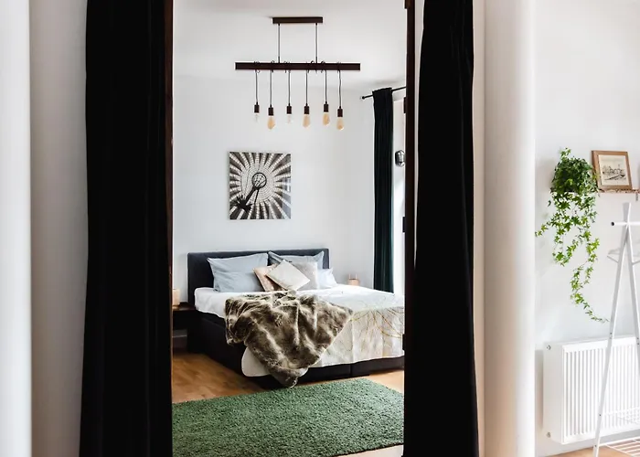 90sqm 2br Design Gem - Outdoor Terrace