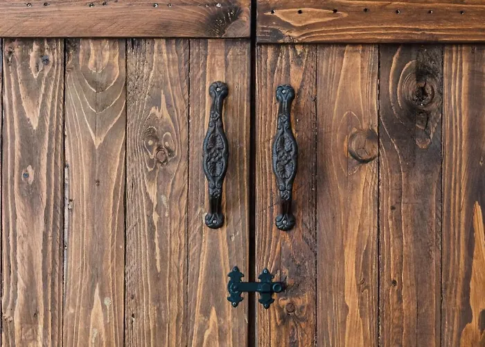 90sqm 2br Design Gem - Outdoor Terrace *